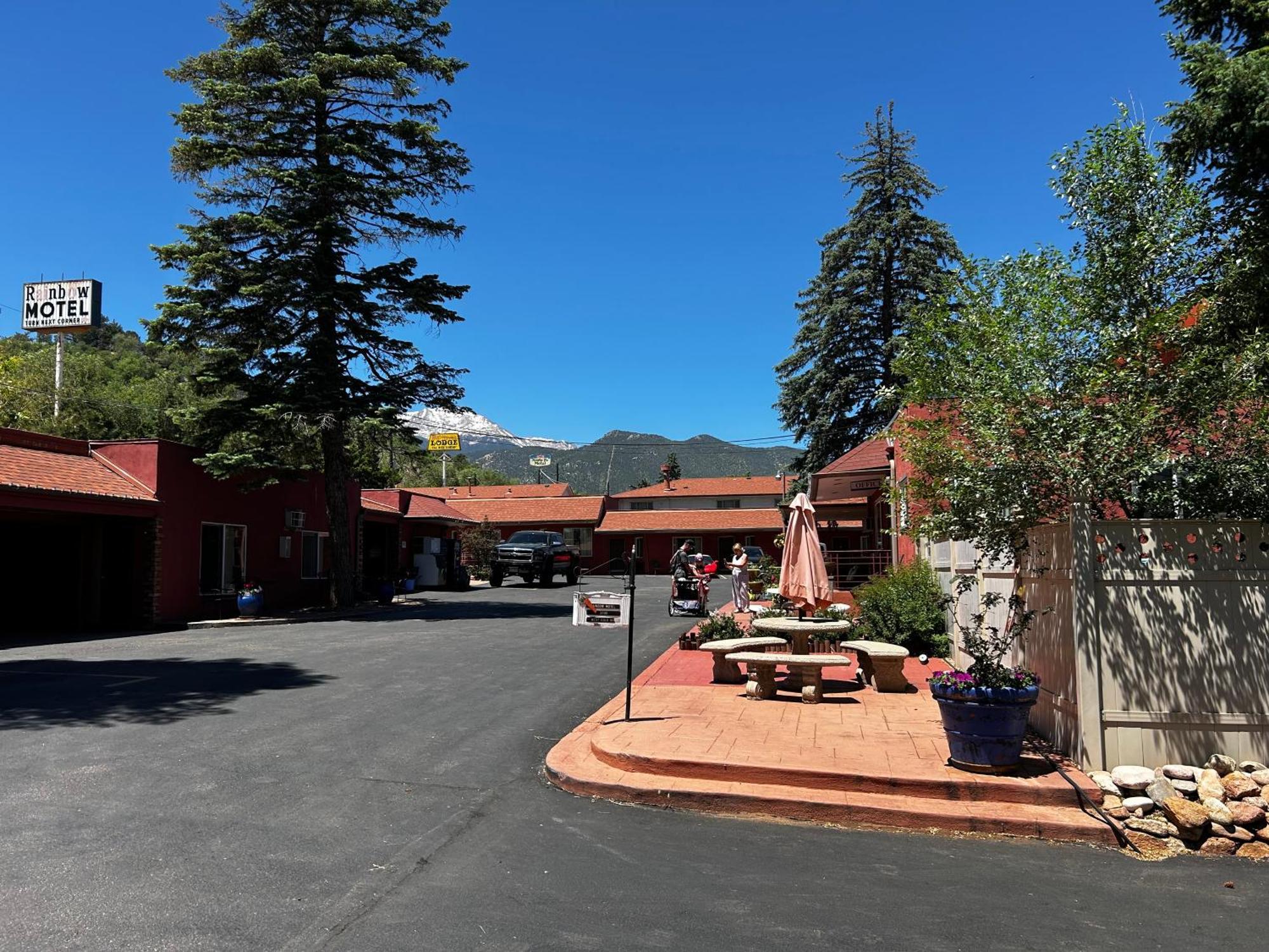Rainbow Lodge And Inn Colorado Springs Exterior photo