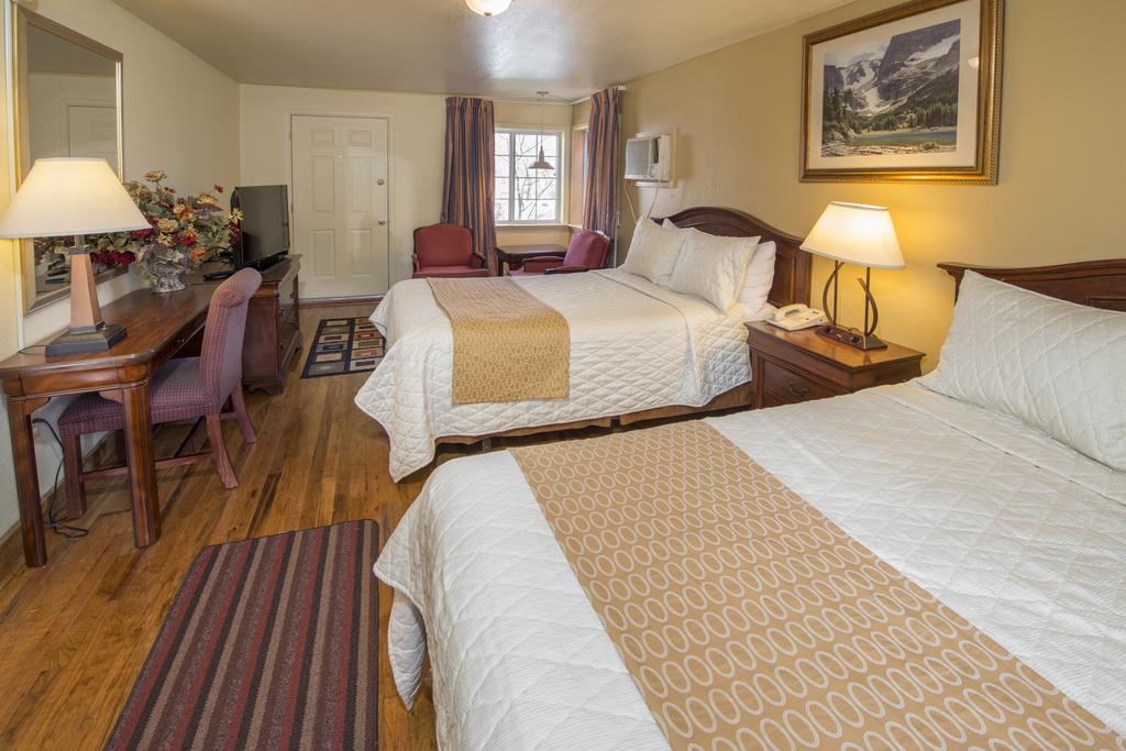 Rainbow Lodge And Inn Colorado Springs Room photo